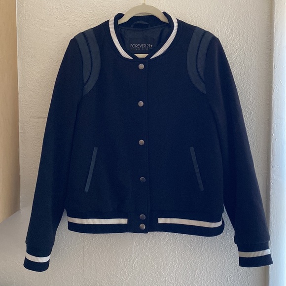 Bomber Jacket Forever21 - Picture 3 of 15